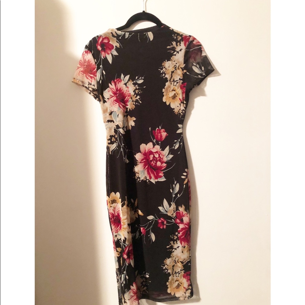 🌹🌸 FLORAL SHORT SLEEVE MESH DRESS WITH LINING 🌸